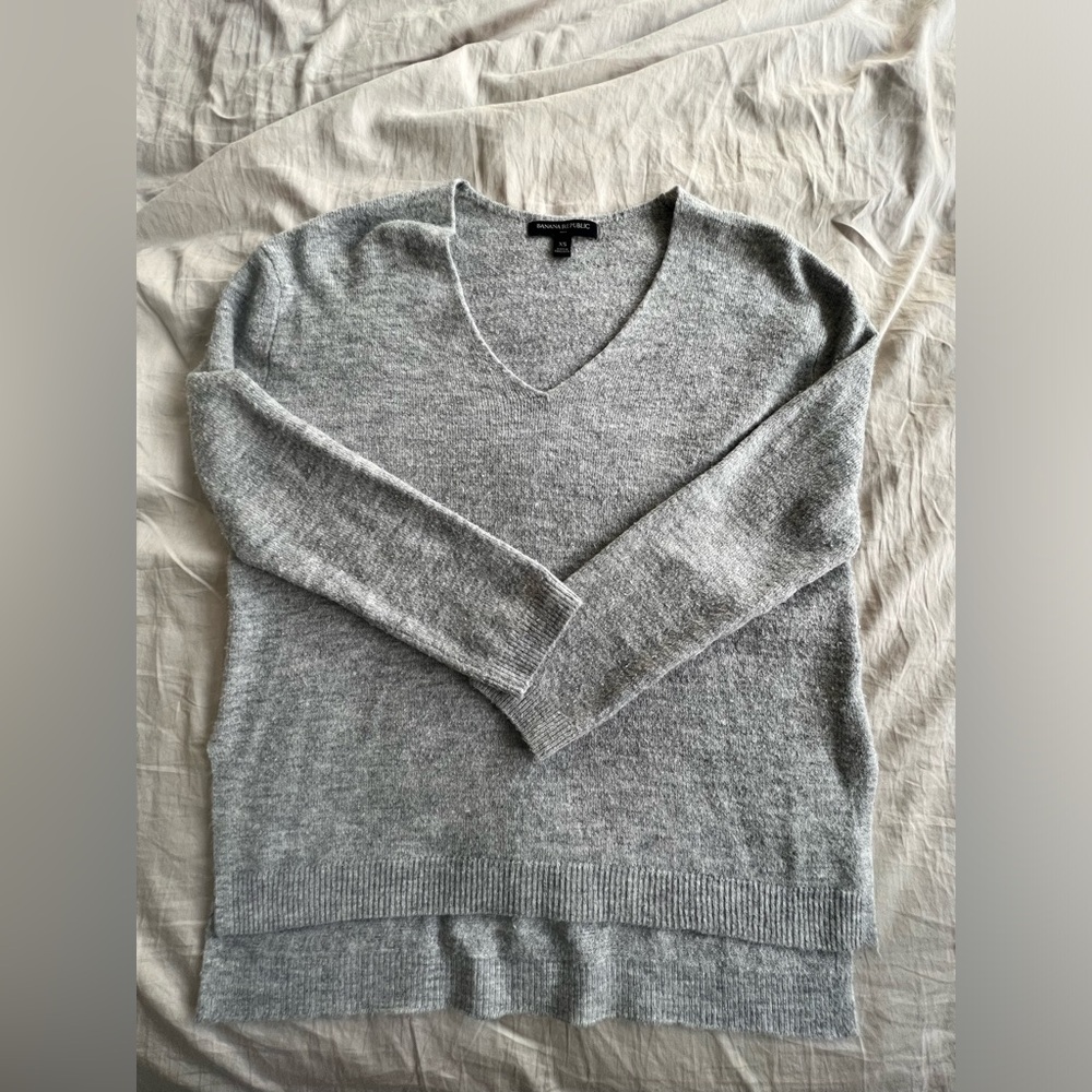 Banana Republic Sweater - XS